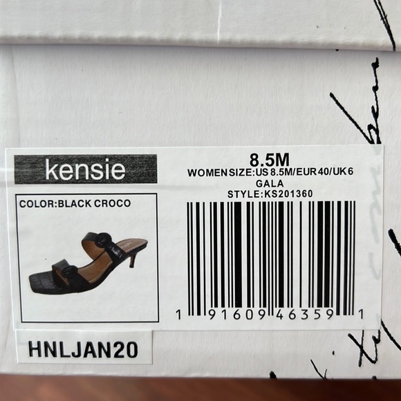 NEW! KENSIE Sandals - Picture 5 of 7